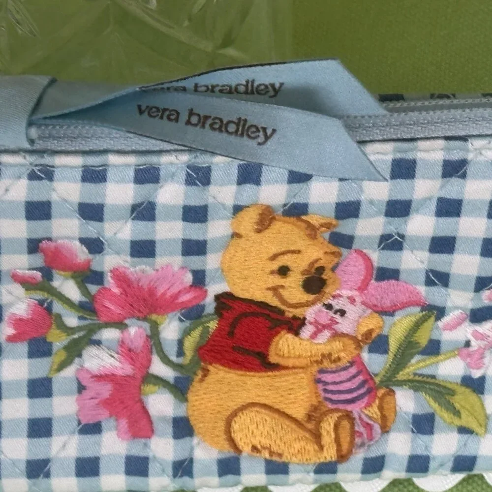 VERA BRADLEY DISNEY WINNIE THE POOH ZIP ID CASE:NWT SPRINGTIME GINGHAM